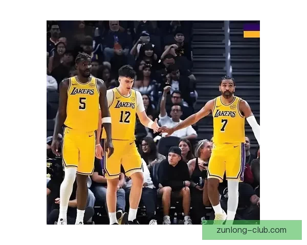 24日NBA焦点战前瞻东契奇力拼连胜勇士能否止住连败颓势 24日NBA焦点战前瞻东契奇力拼连胜勇士能否止住连败颓势